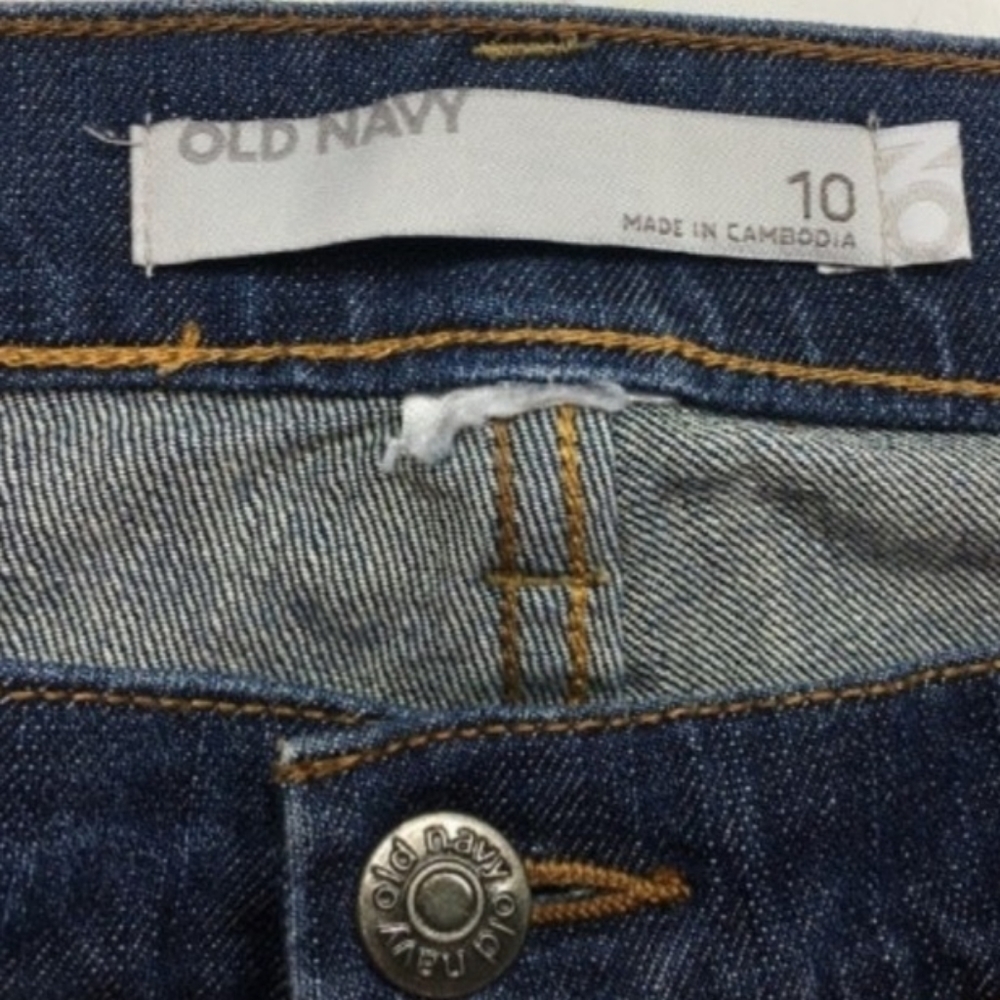 Sz 10 Old Navy Low Rise Capri Jeans Dark Wash EUC